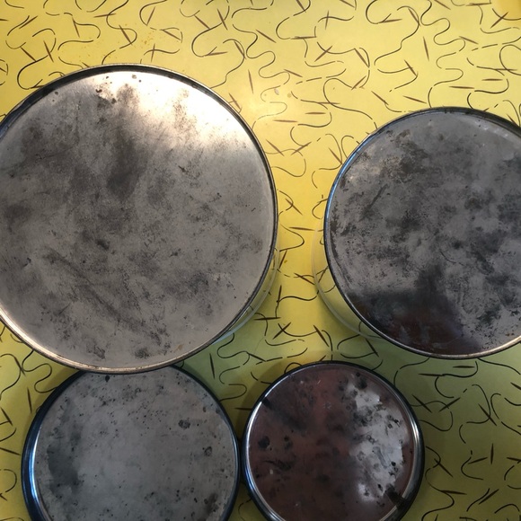 Pair of Vintage Fall Harvest Tin Kitchen Canisters - Picture 6 of 7